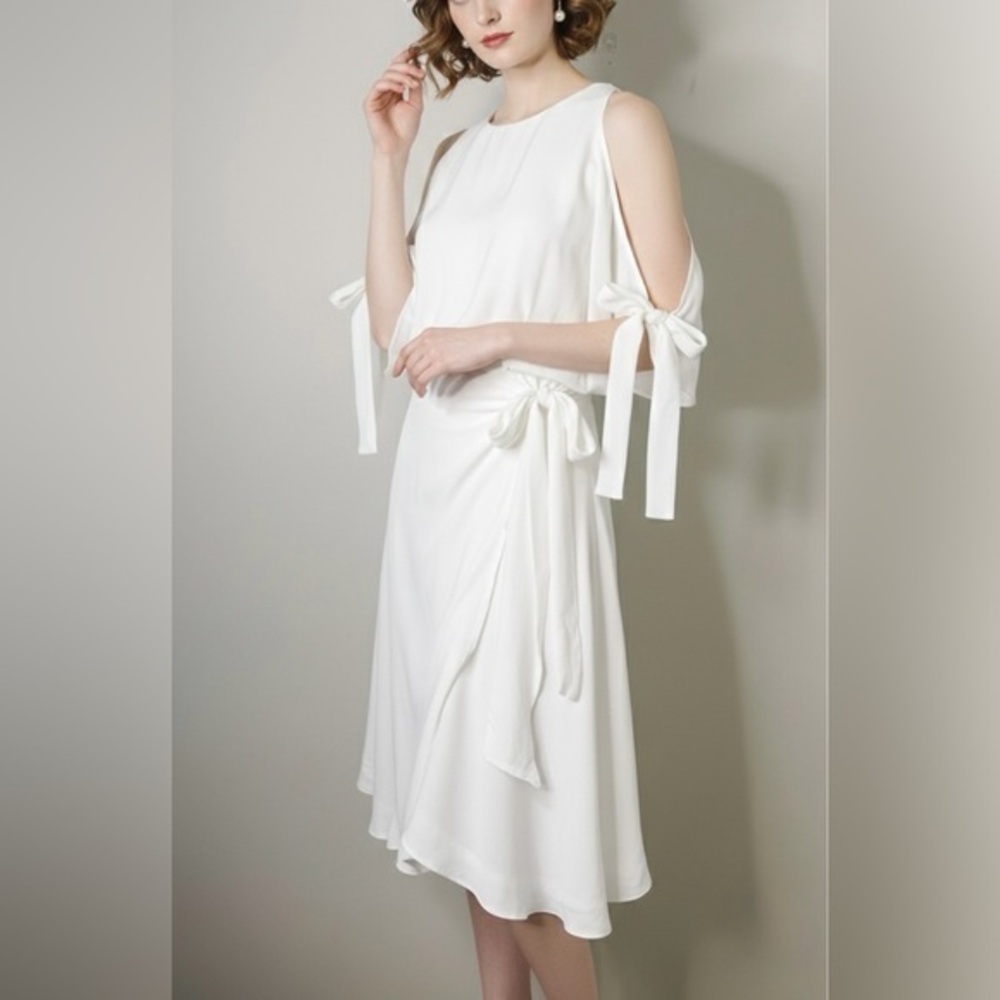 ELLIATT Captivate Cold Shoulder Wrap Midi Dress White M NWT